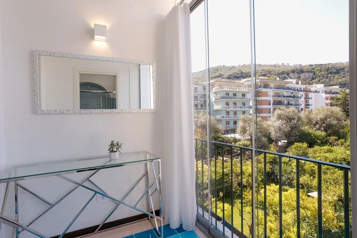 Deluxe Comfort Garden View-3